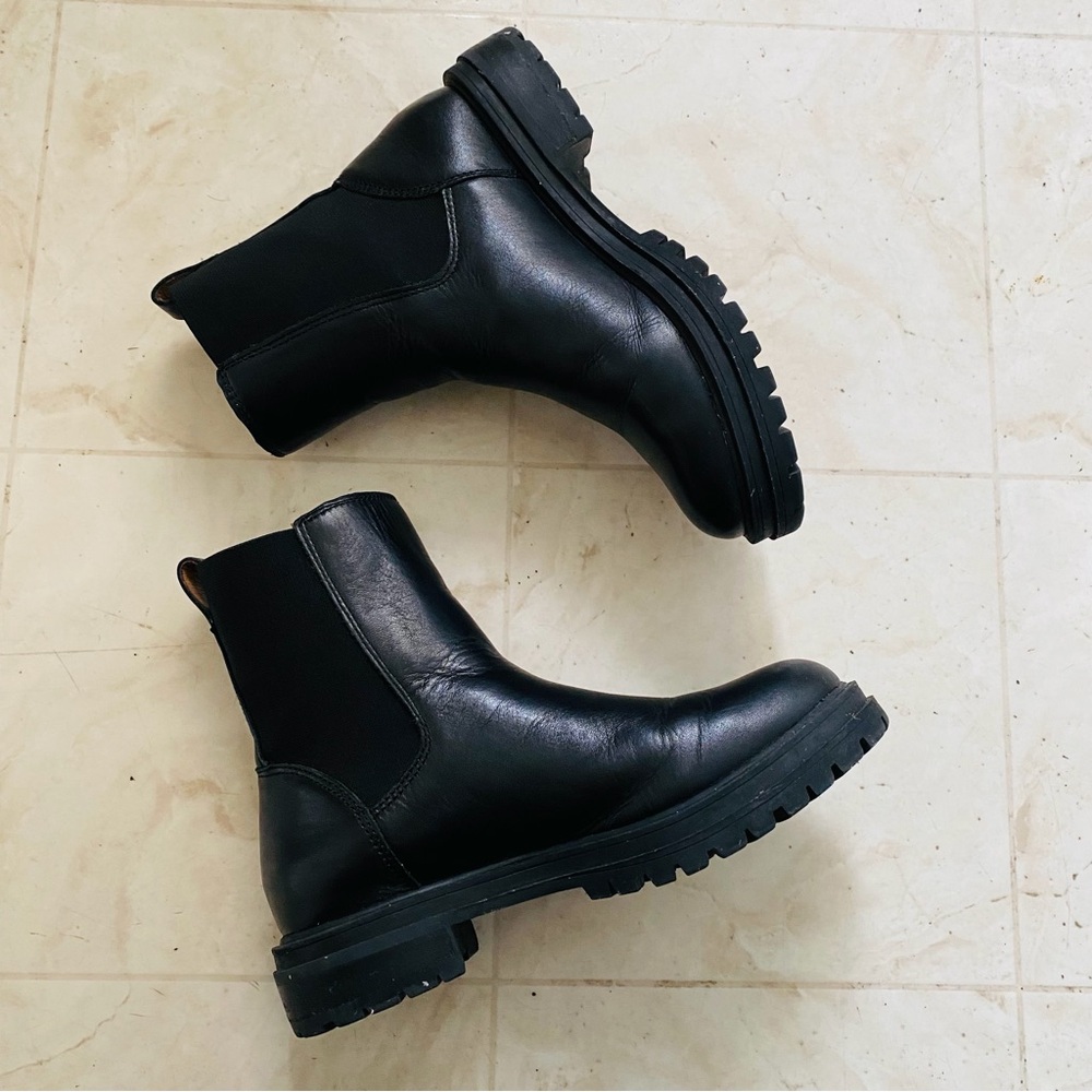 $198 Madewell Bradley Black Leather Chelsea Lugsole Ankle Boots Booties Size 6 - Picture 4 of 15